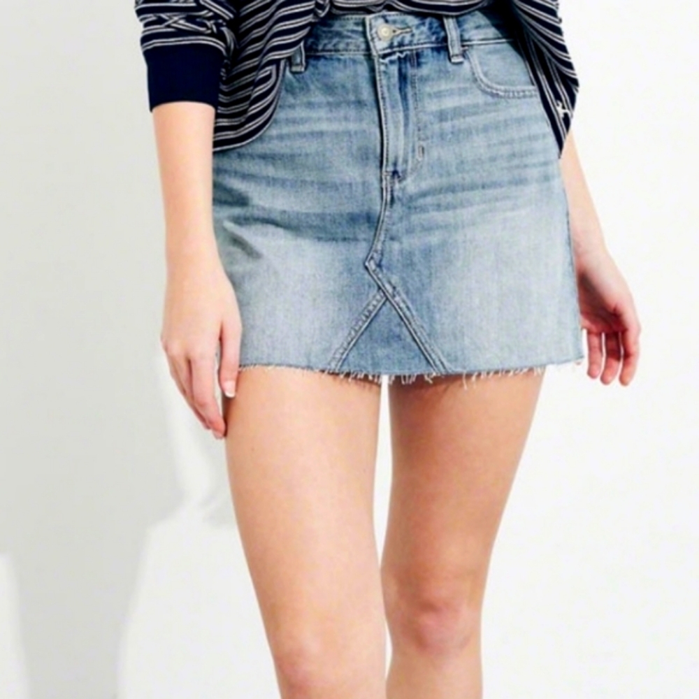 Hollister High-Rise Y2K Denim Skirt Size 1